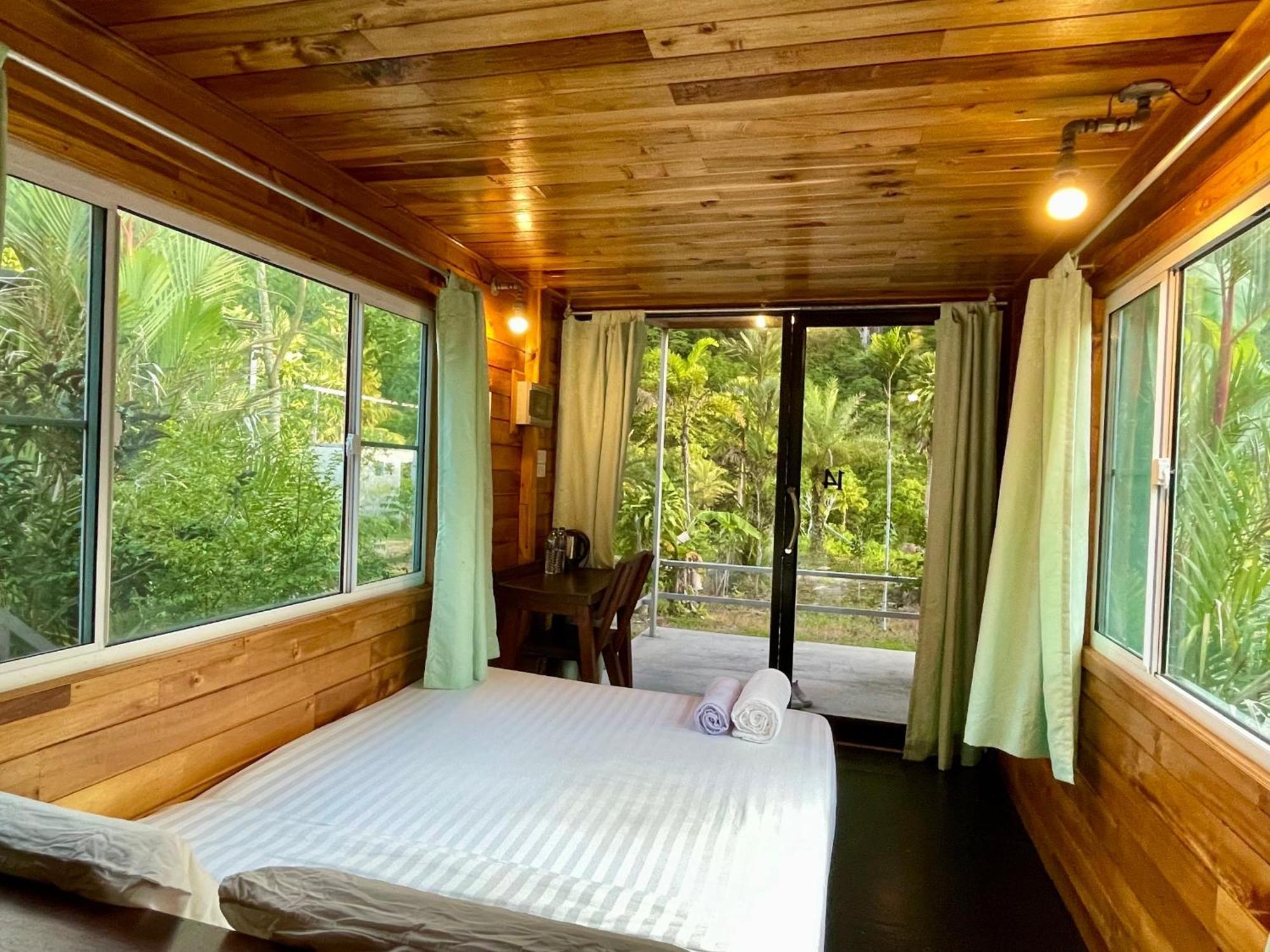 The Camper Lodge Khao Sok Ban Bang Bon Dış mekan fotoğraf