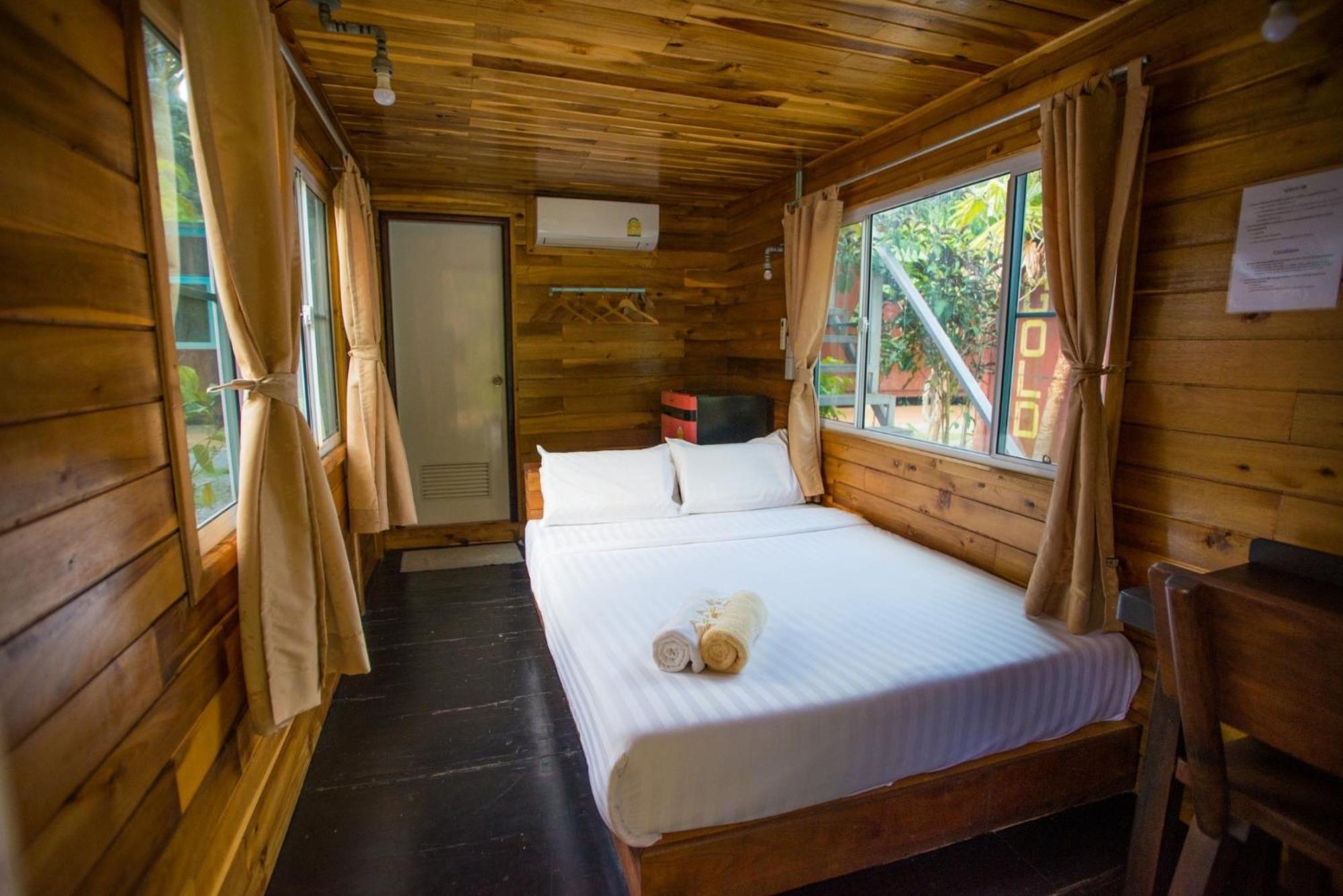 The Camper Lodge Khao Sok Ban Bang Bon Dış mekan fotoğraf