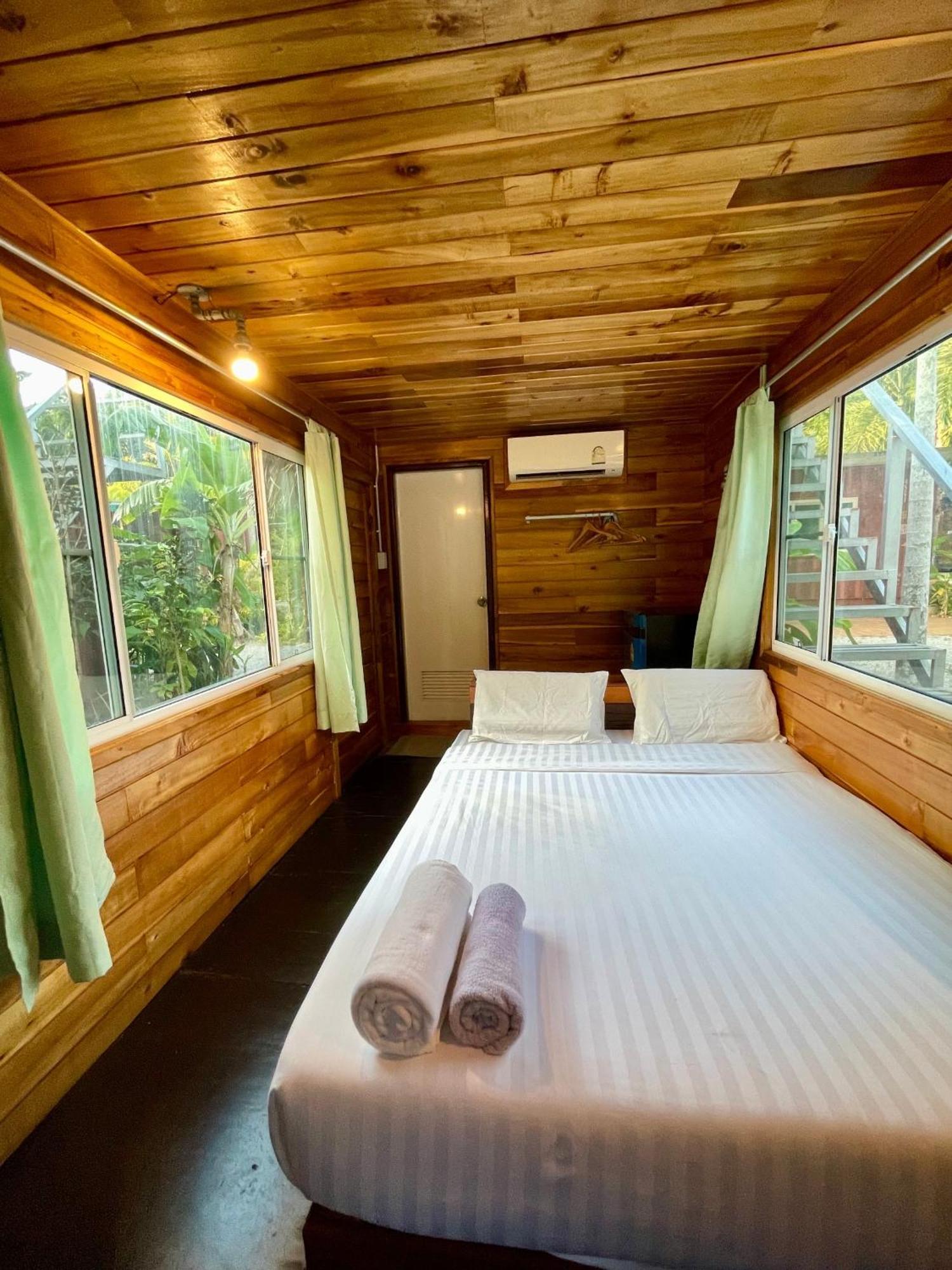 The Camper Lodge Khao Sok Ban Bang Bon Dış mekan fotoğraf
