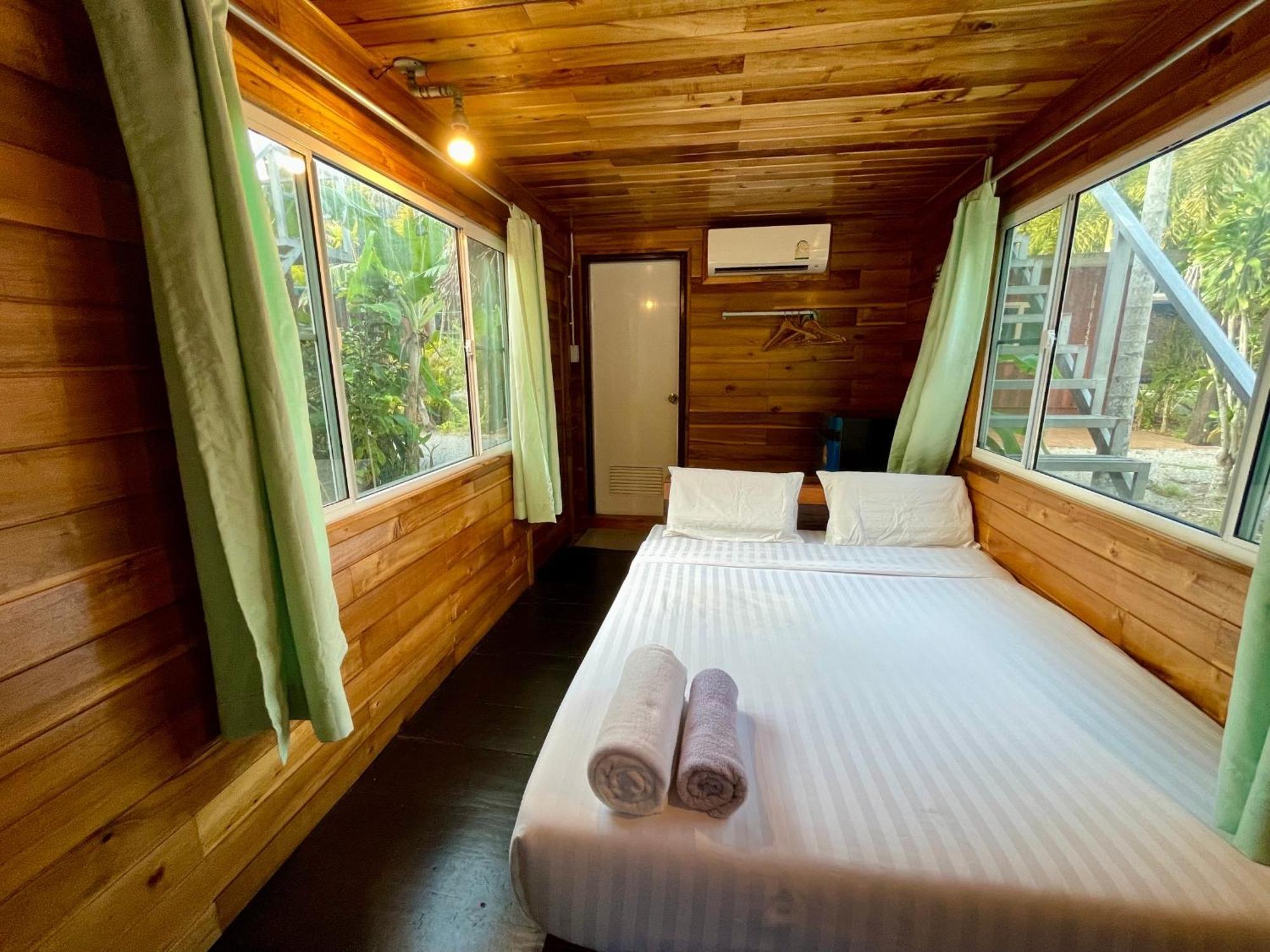 The Camper Lodge Khao Sok Ban Bang Bon Dış mekan fotoğraf