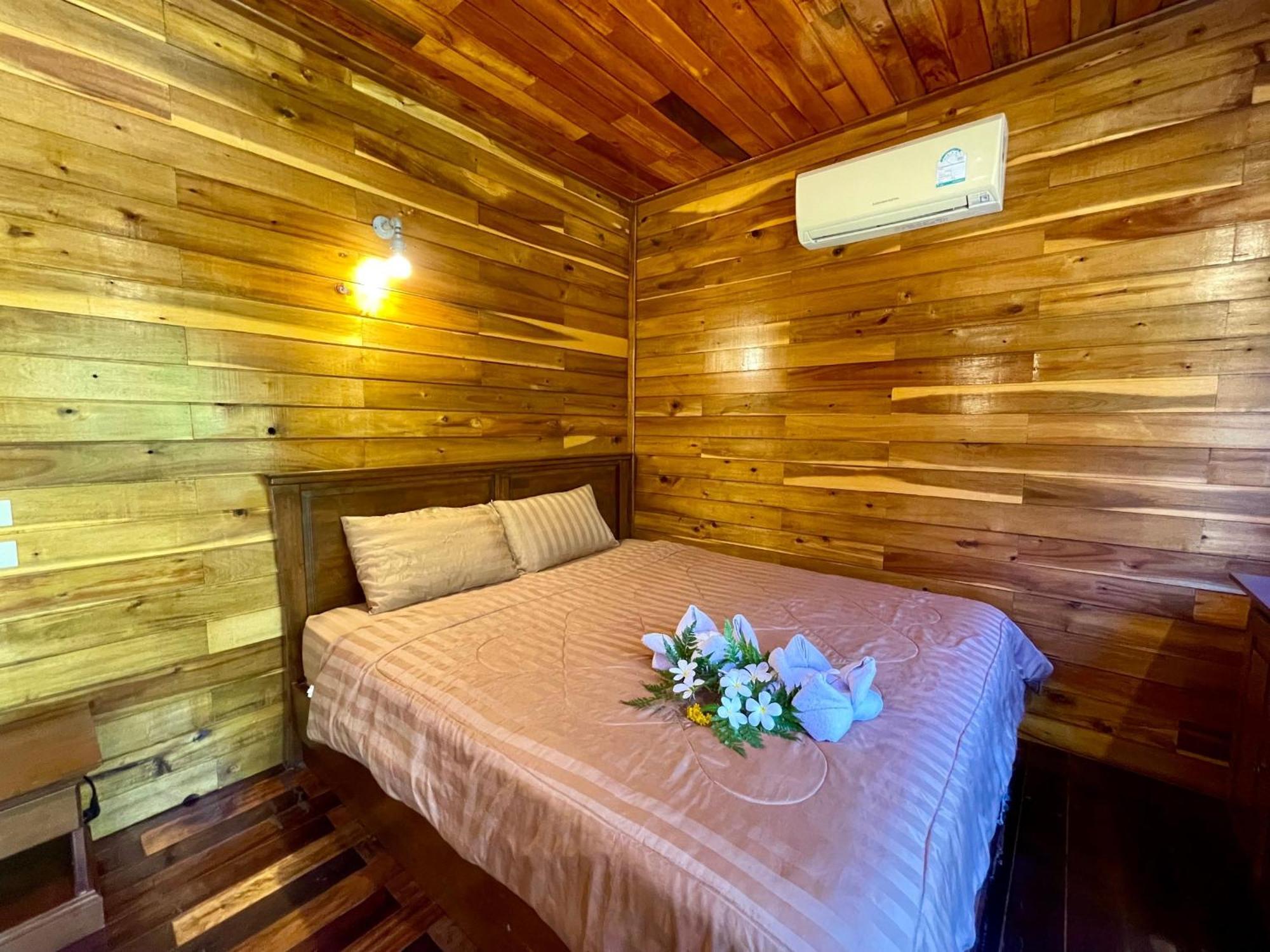 The Camper Lodge Khao Sok Ban Bang Bon Dış mekan fotoğraf