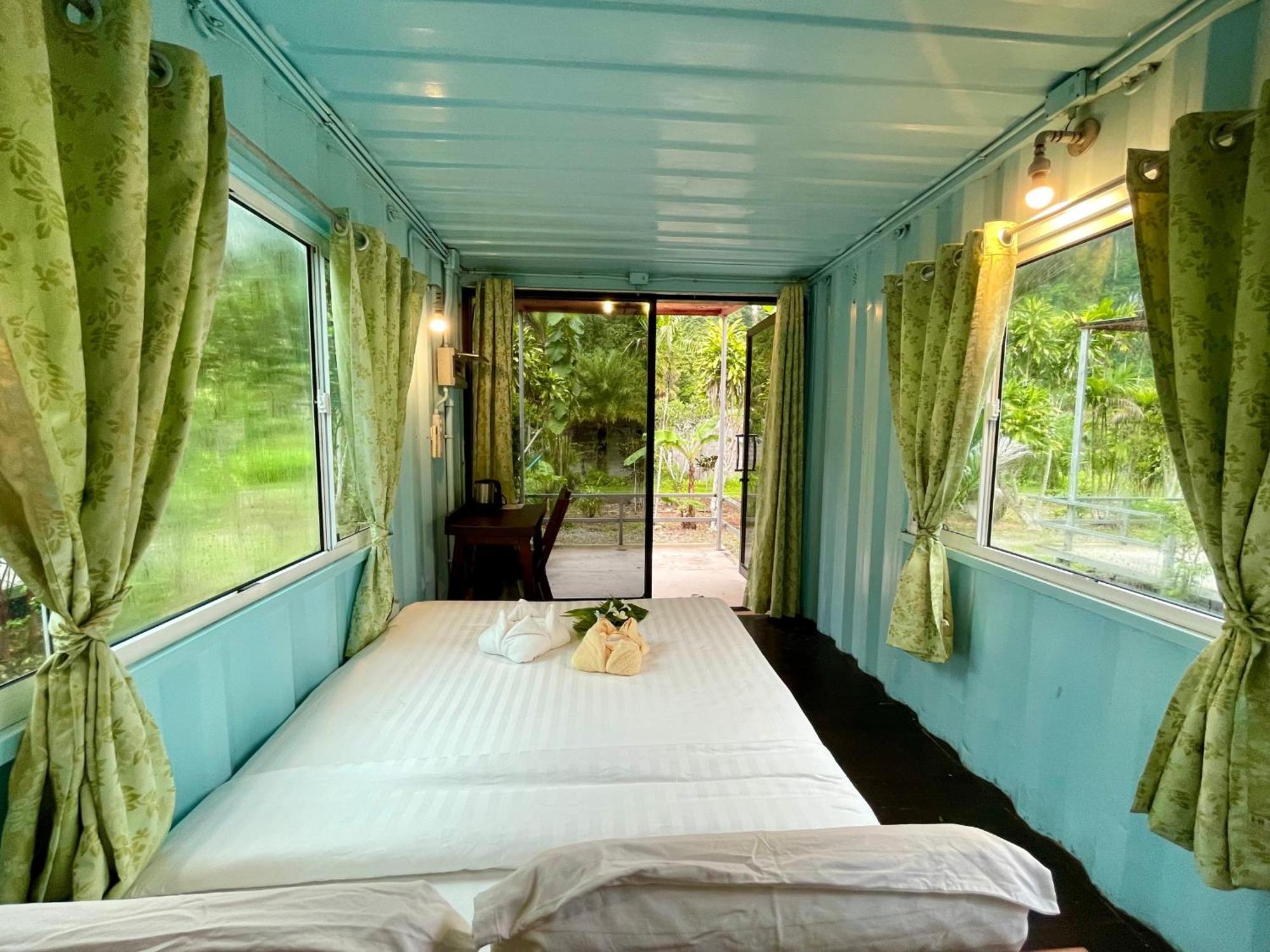 The Camper Lodge Khao Sok Ban Bang Bon Dış mekan fotoğraf