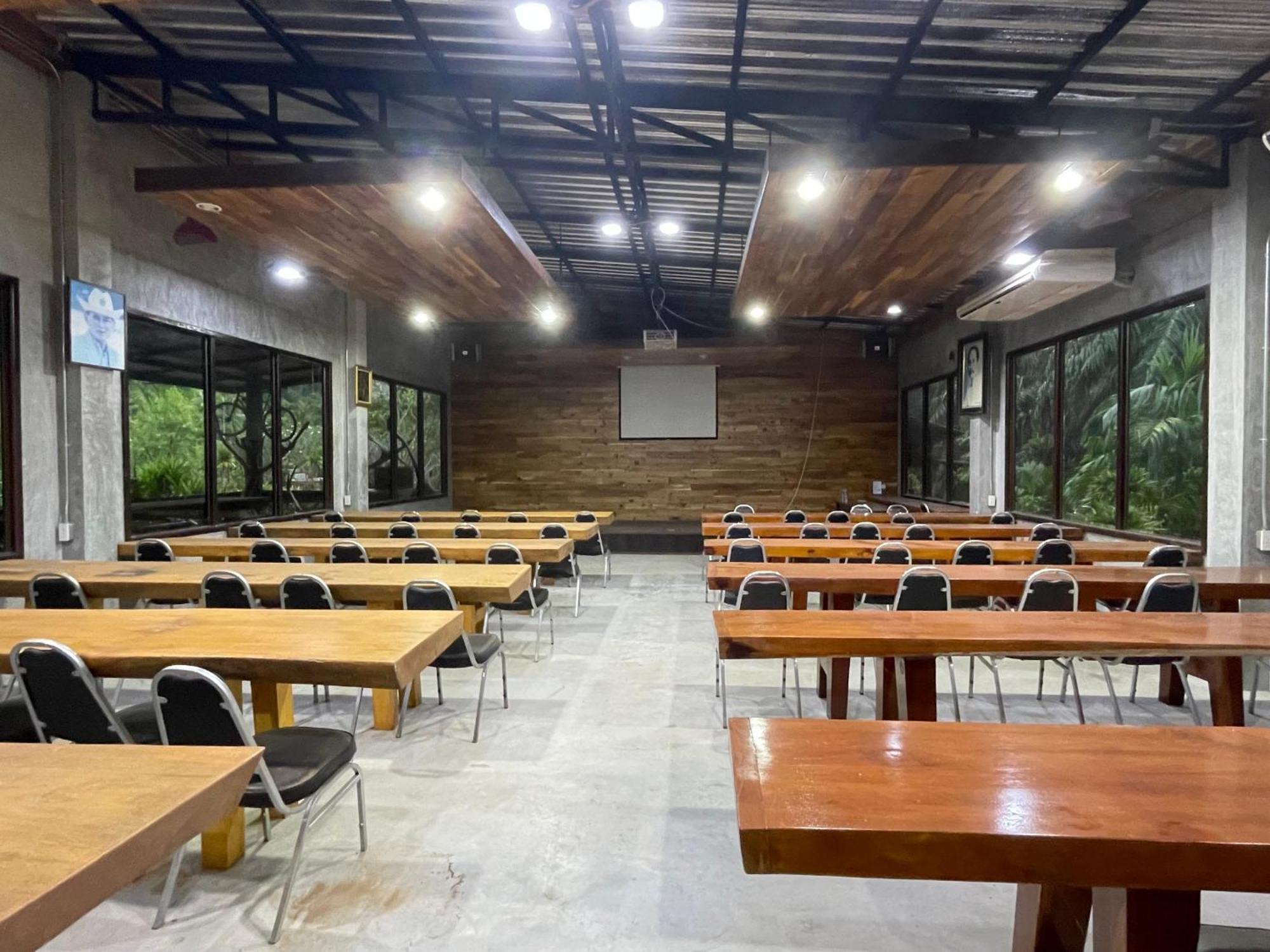 The Camper Lodge Khao Sok Ban Bang Bon Dış mekan fotoğraf
