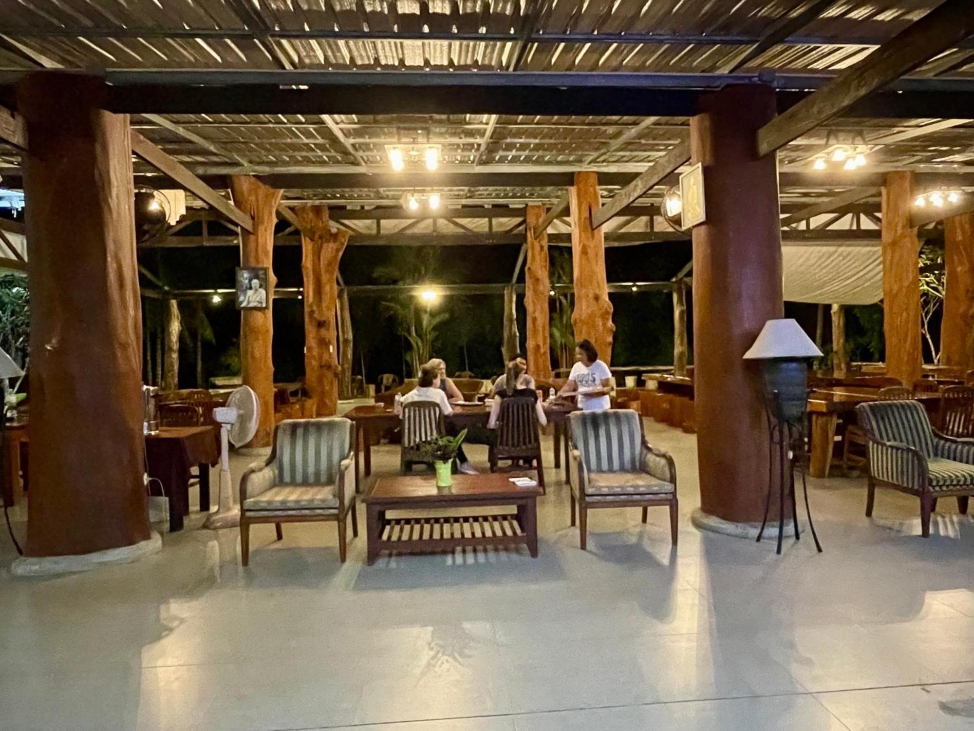 The Camper Lodge Khao Sok Ban Bang Bon Dış mekan fotoğraf